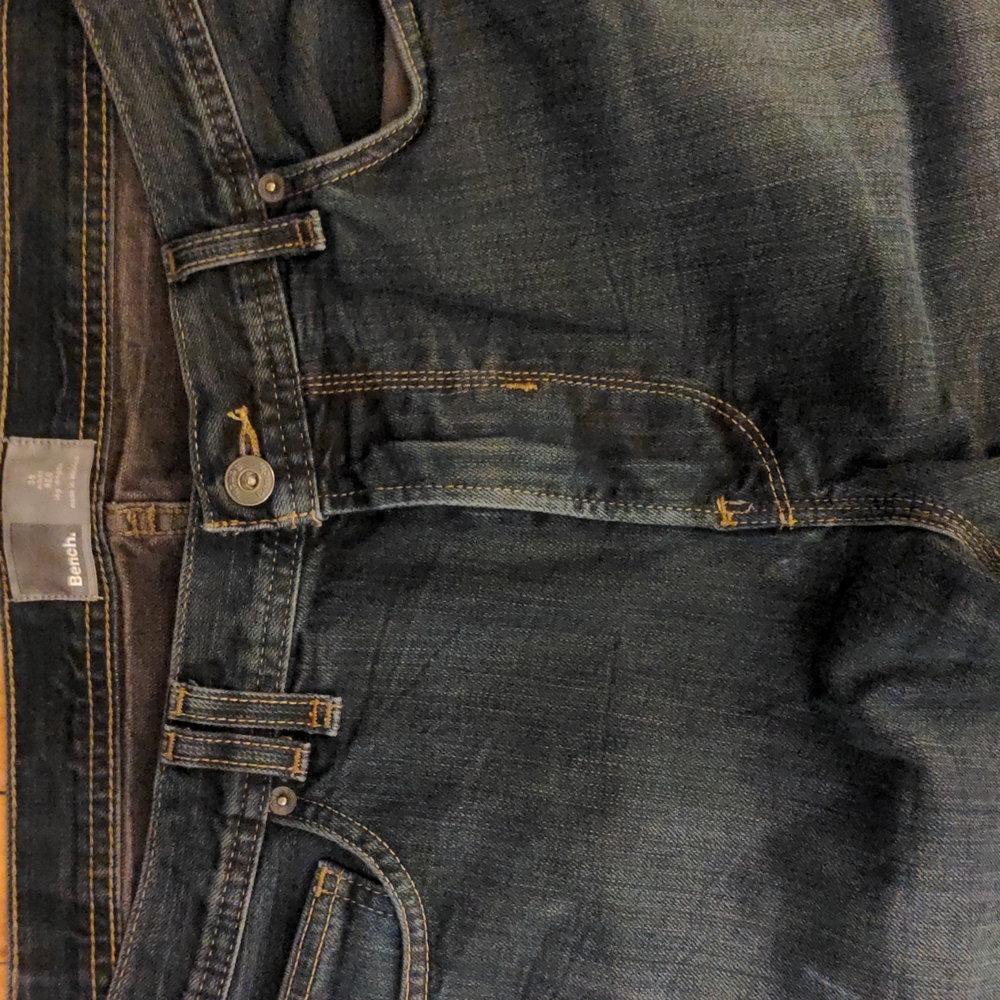 Men's Bench Jeans - Picture 2 of 3